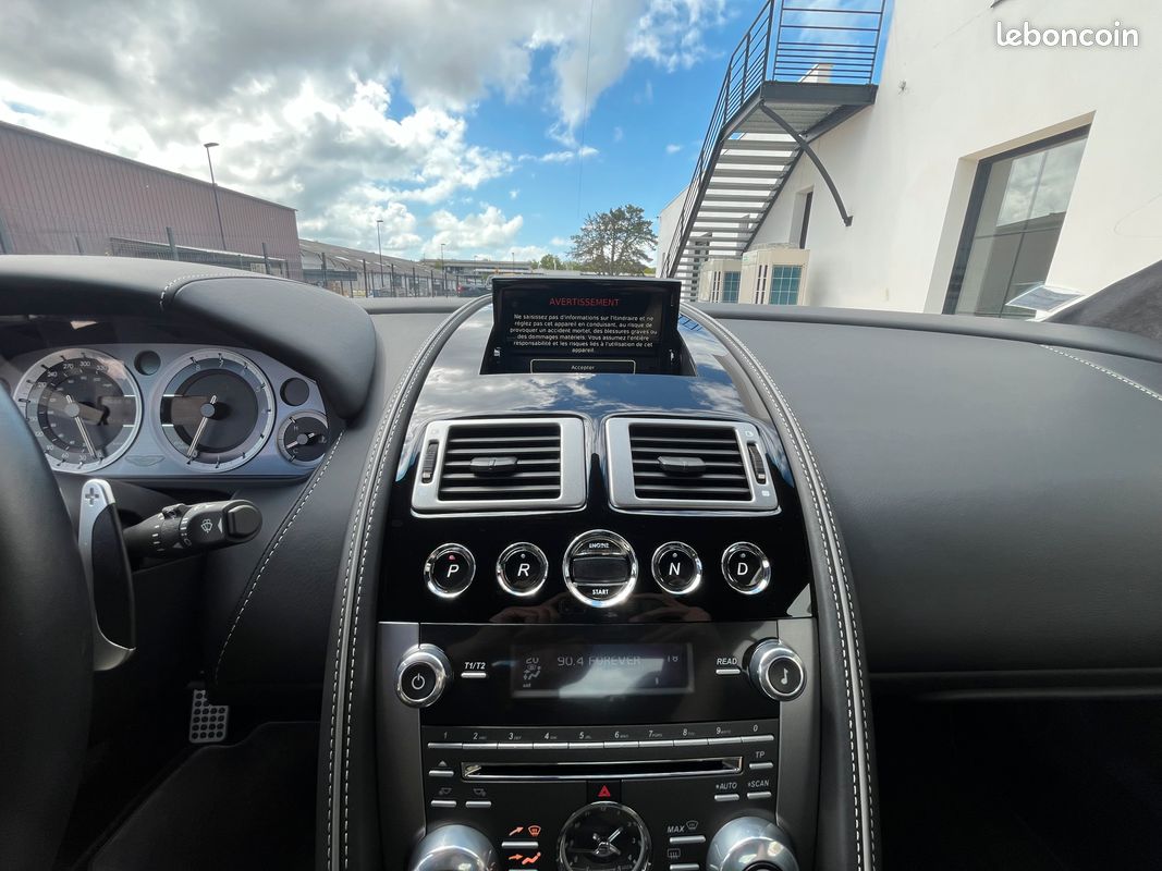 Aston martin Virage V12 6.0 Touchtronic (image 12)