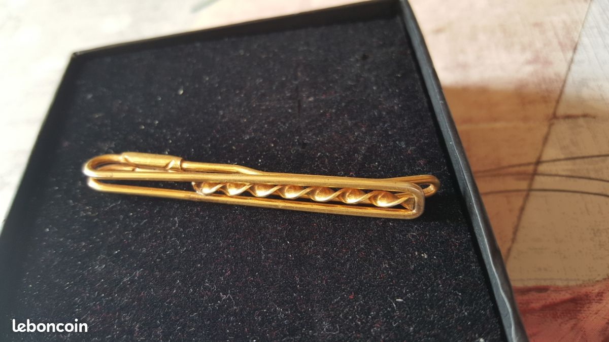PINCE A CRAVATE vintage ORDINATEUR ANCIEN PC doré et argenté EUR 20,00 - FR