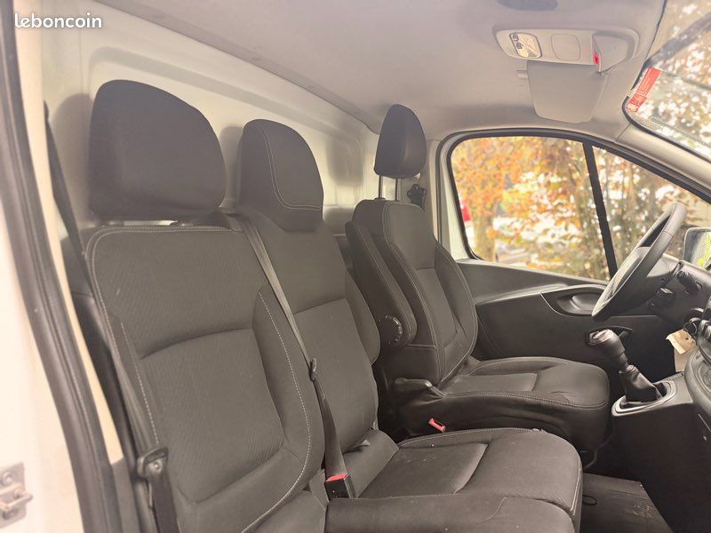 Renault Trafic L1H1 1200 kg dCi 2.0 120 ch NACELLE FGN Confort 2021 – photo 15