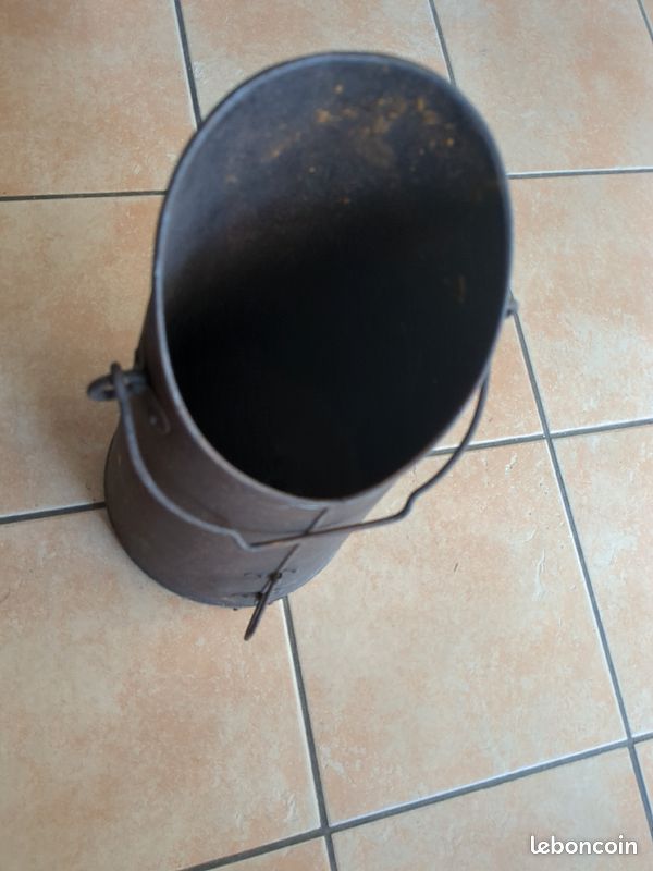 Seau cendre ou braises (image 2)