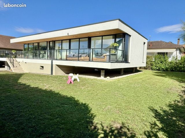 Maison 7 pièces 177 m² · à Ville-la-Grand · 177 m² · 1 380 000 €
