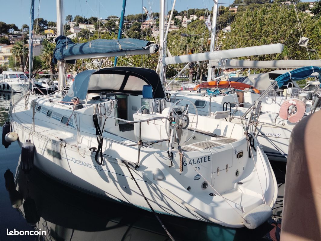 OCEANIS 370 (BENETEAU) — View photo 1