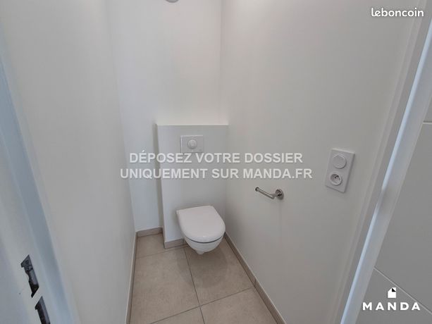 https://img.leboncoin.fr/api/v1/lbcpb1/images/11/ef/5c/11ef5c482fd97e36ae3bc9f8cb8751064599aebd.jpg?rule=ad-image