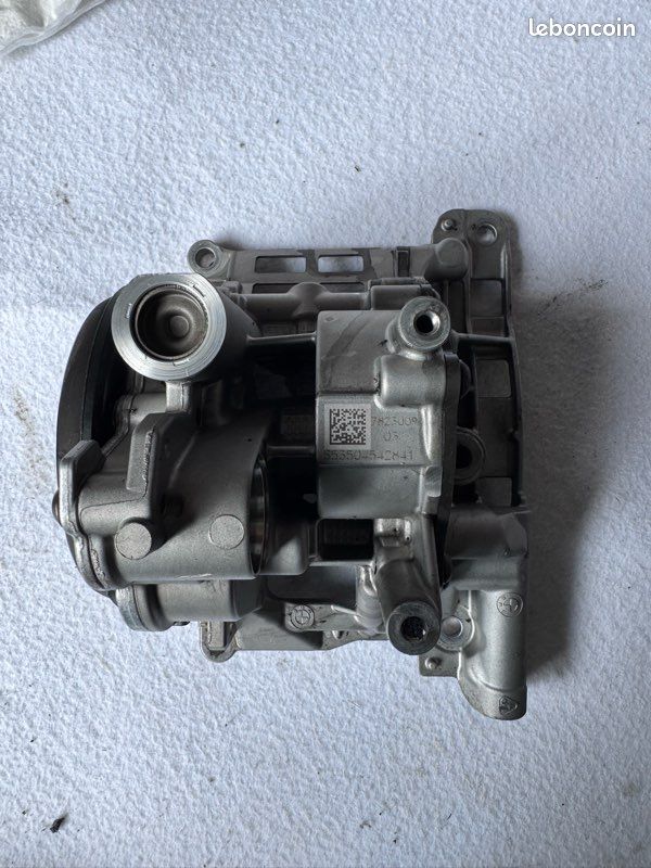Pompe à Huile Moteur BMW Origine 11417613549 - Pour E88 F23 - Neuf D'origine