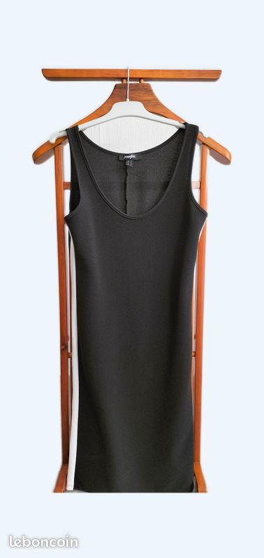 Robe noire moulante t 36 (image 1)
