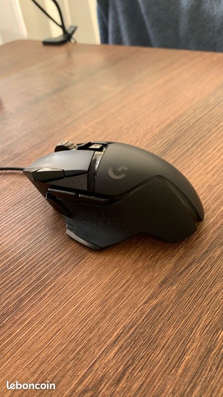 PC Gamer Setup Complet (Tour, écran, clavier, souris et tapis) (image 8)
