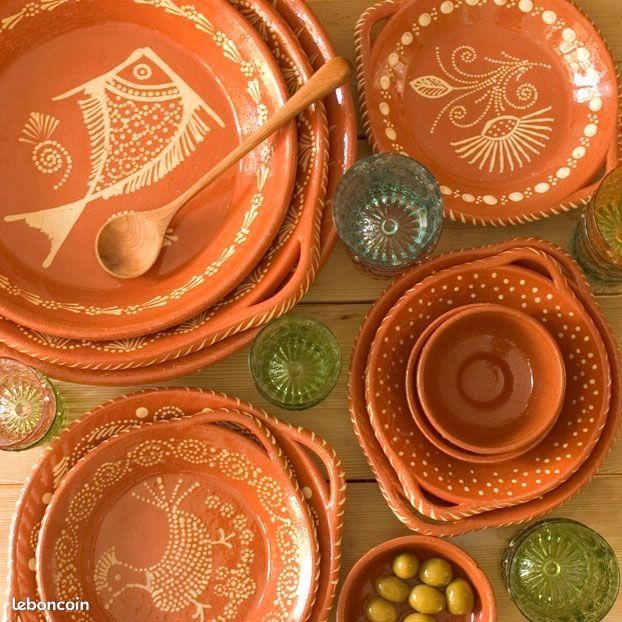 Vaisselle portugaise traditionnelle (image 1)