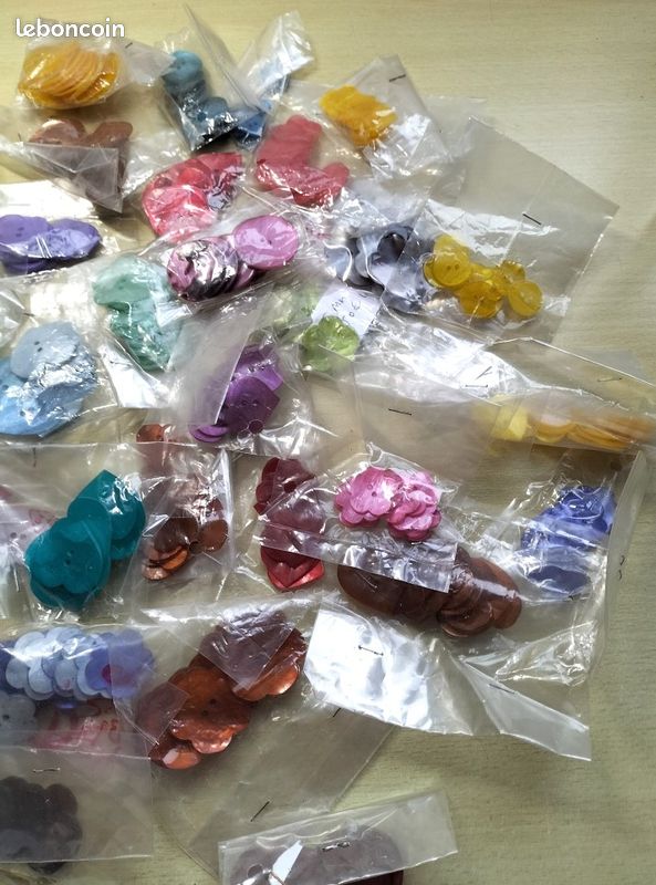 Lot 20 Boutons Ronds Résine 4 Trous 25 Mm Noir - Accessoires Couture Loisirs Créatifs
