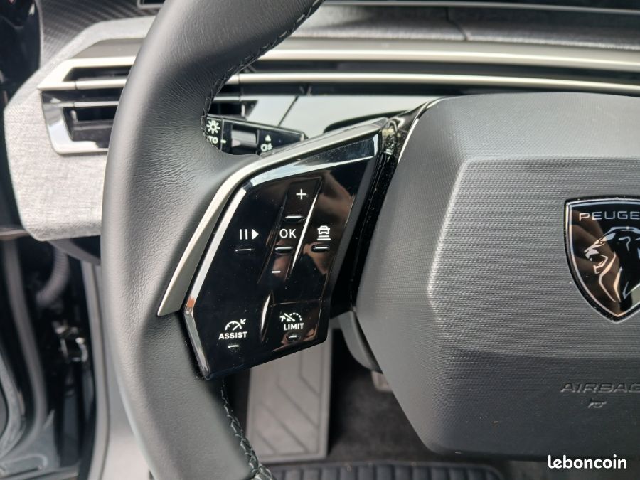 Peugeot 5008 HYBRID 145 e-DCS6 ALLURE Cam360° Panoramic Pack 7PL (image 15)