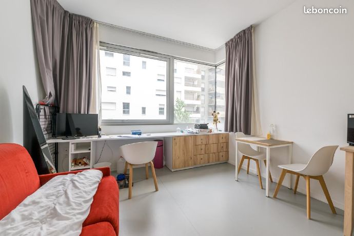 Studio 1 pièce 18 m² — 1