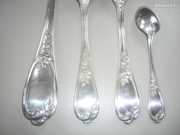 Ménagère De 37 Couverts ERCUIS Métal Argenté Modèle PERLES Fourchette Cuillere 10 Oo