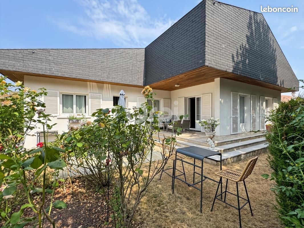 Maison 6 pièces 165 m² · à Évreux · 165 m² · 273 000 €