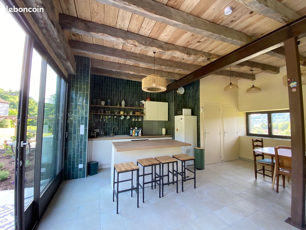 GITE LA BASTIDE EN AUVERGNE 4* avec piscine (image 5)