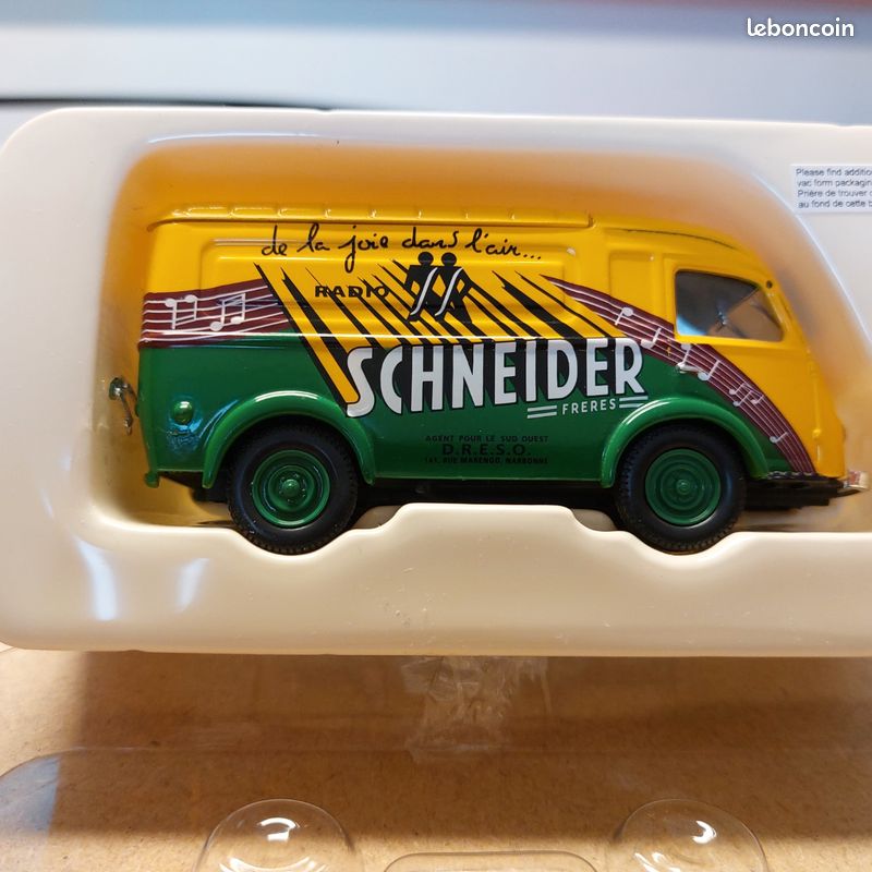 CORGI 1/43 - CORGI HERITAGE EX70517 RENAULT 1000KG VAN - SCHNEIDER