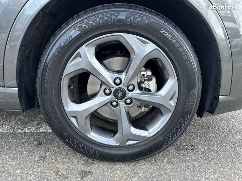 Ford Kuga 2.5 Duratec 180ch Hybrid FlexiFuel ST-Line Powershift (image 9)