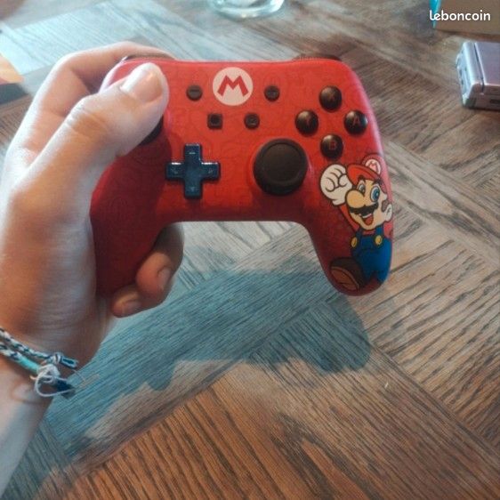 Manette Switch nintendo édition mario (image 1)