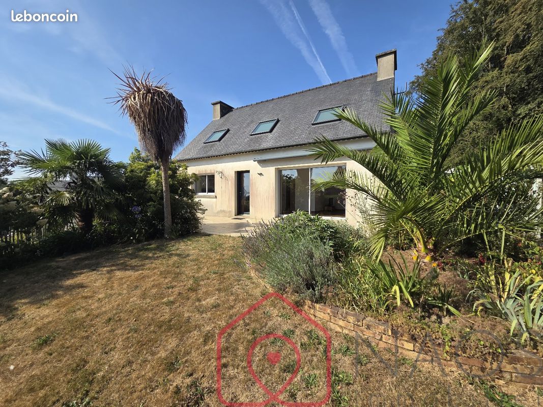 Maison 6 pièces 115 m² · à Bourbriac · 115 m² · 265 000 €