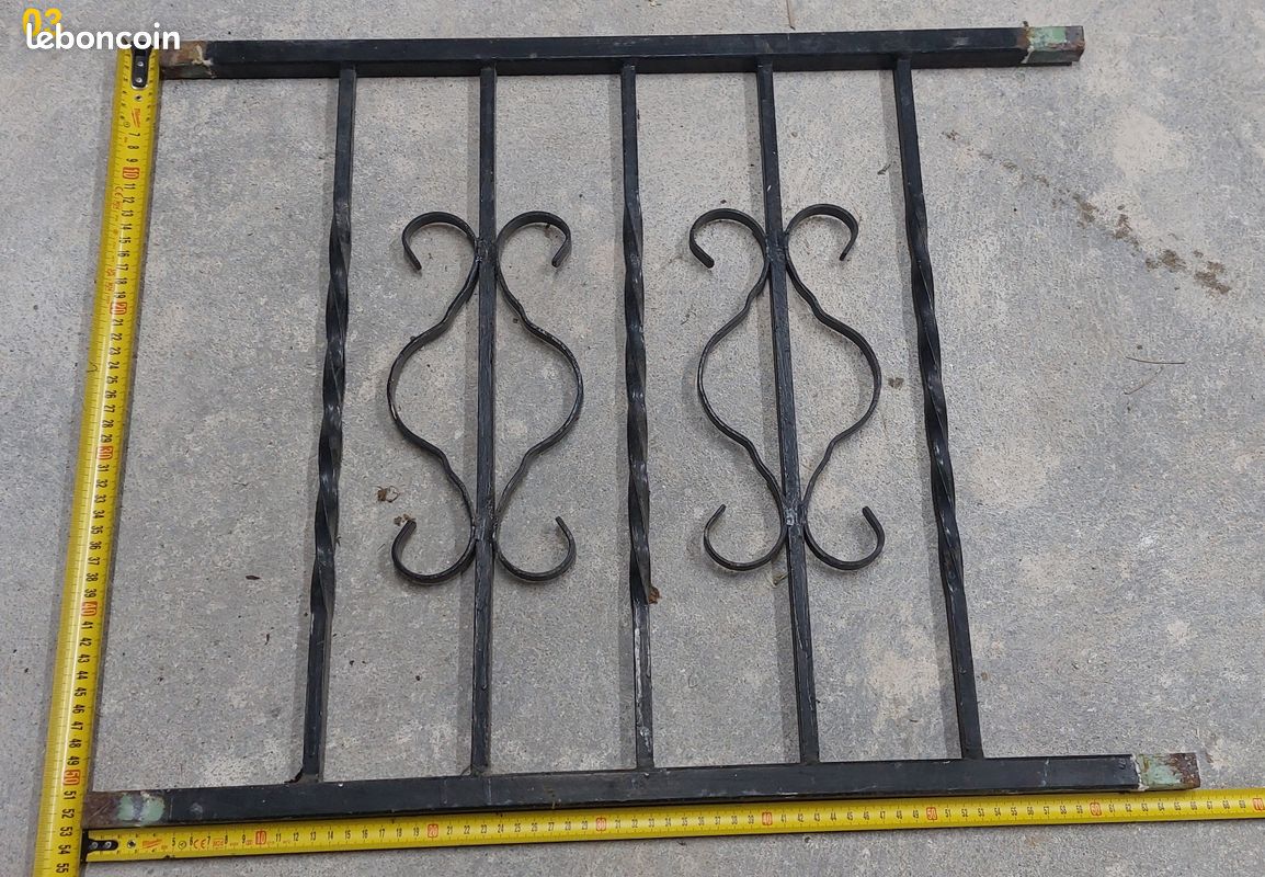 3 Grilles de fenêtre en fer pose en Tableau par scellement (h53, L66) (image 11)