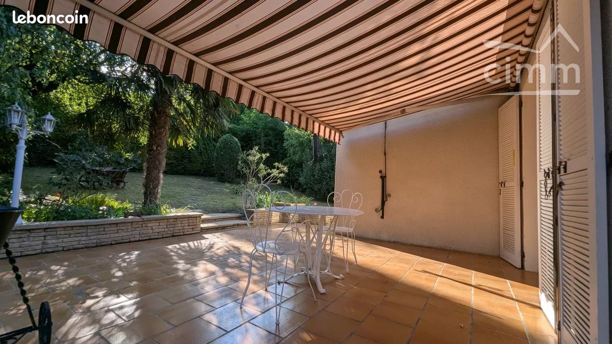 Maison 6 pièces 102 m² · à Saint-Pierre-de-Chandieu · 102 m² · 369 000 €