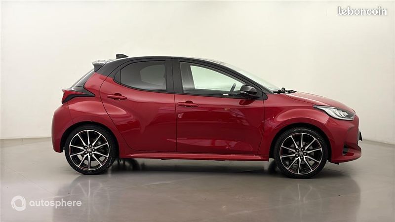 Toyota Yaris 116h GR Sport 5p MY22 (image 4)