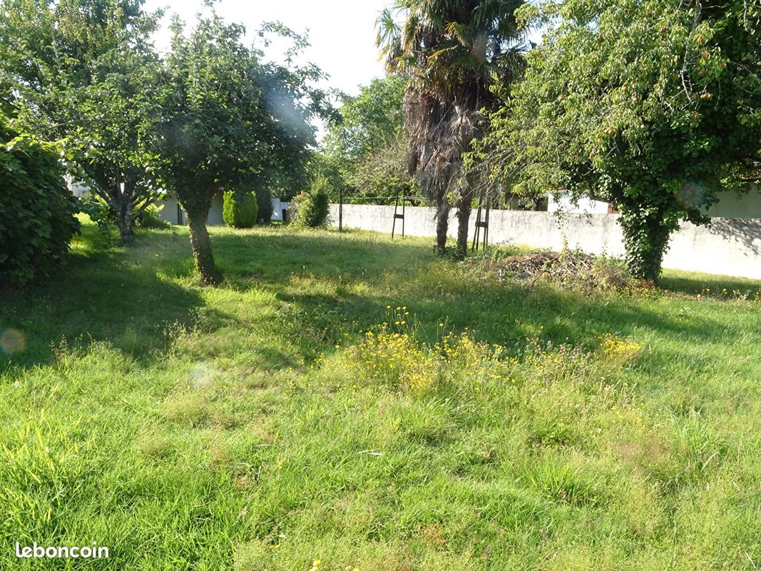 Terrain 835 m² · à Saint-Palais-sur-Mer · 835 m² · 221 550 €