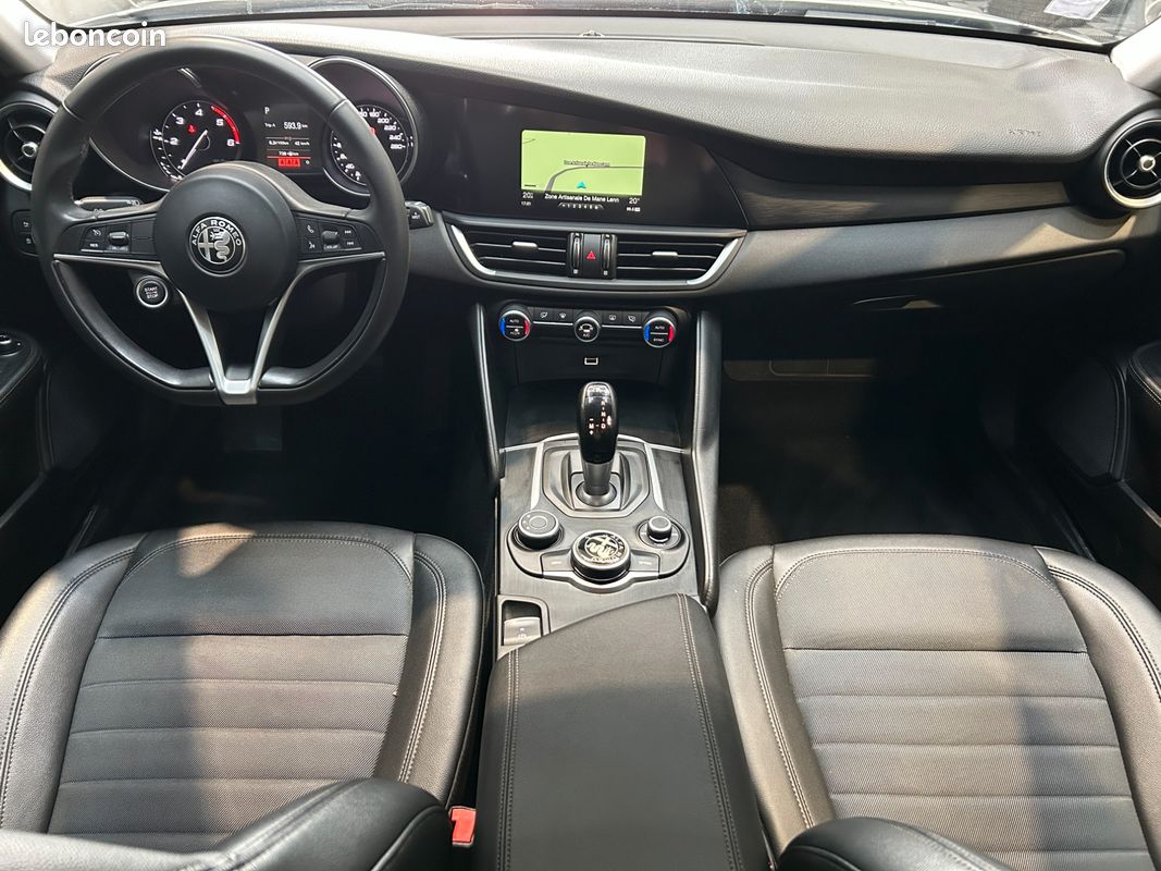 ALFA ROMEO GIULIA 2.2 JTDM 150 SUPER BVA - SYSTEME DNA - GPS - RADAR DE RECUl (image 19)