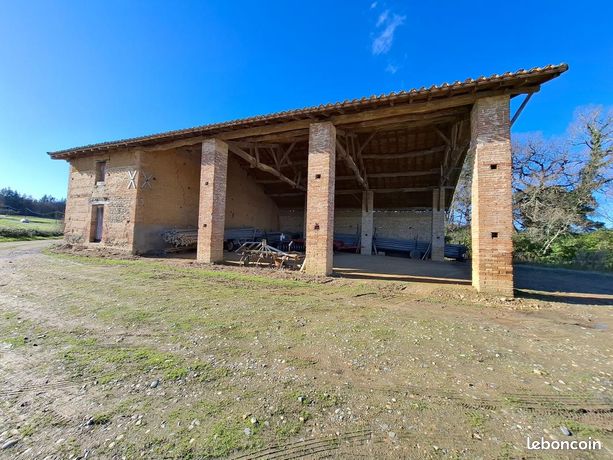 Ferme 3 pièces 305 m²