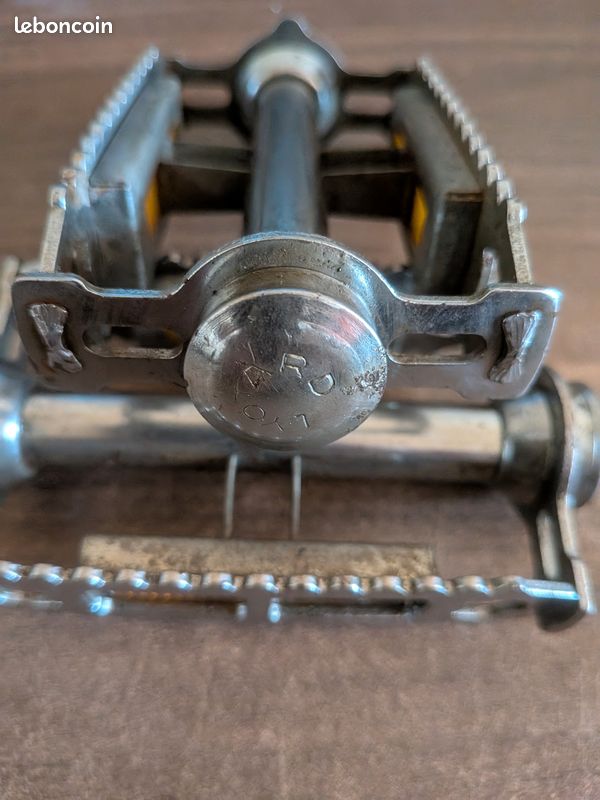 PAIRE DE PEDALES CAMPAGNOLO VELO COURSE ANCIEN VINTAGE BIKE