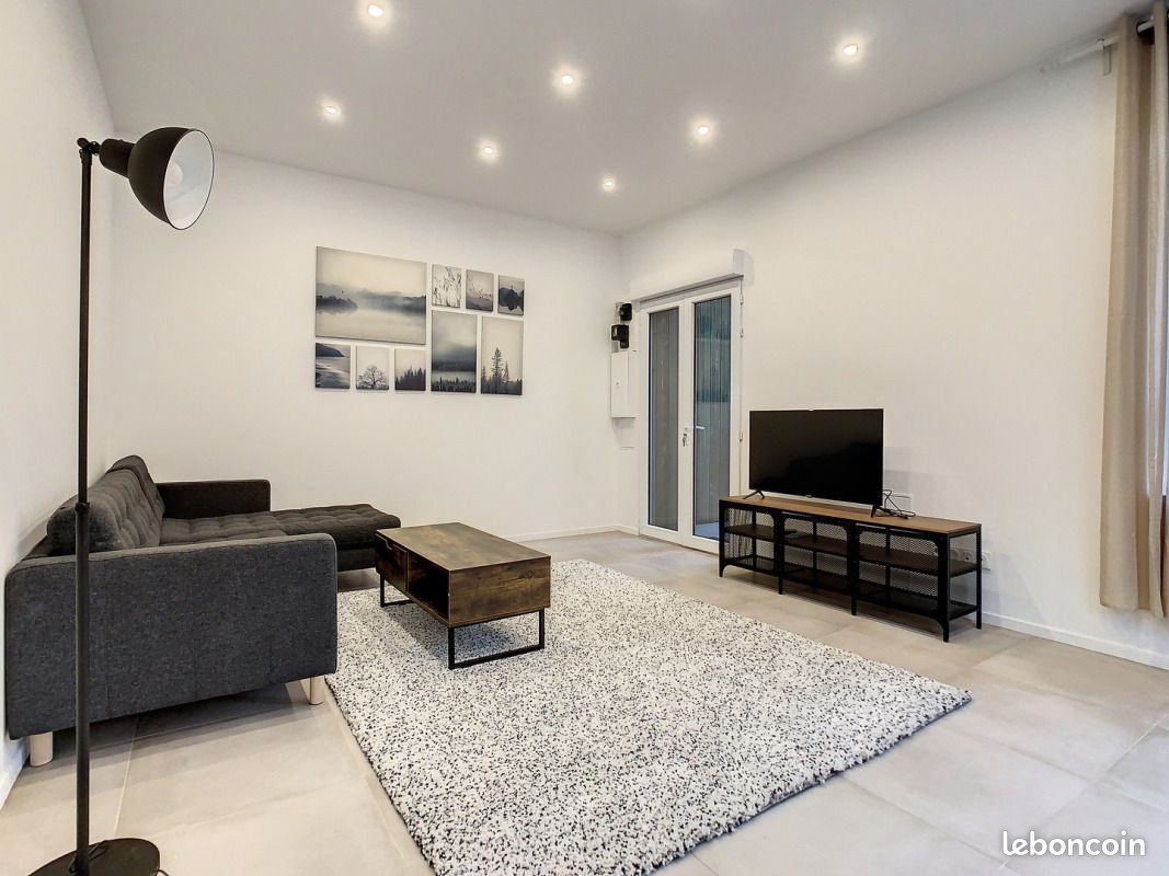 Maison 1 pièce 15 m² · à Croix · 15 m² · 435 €/mois