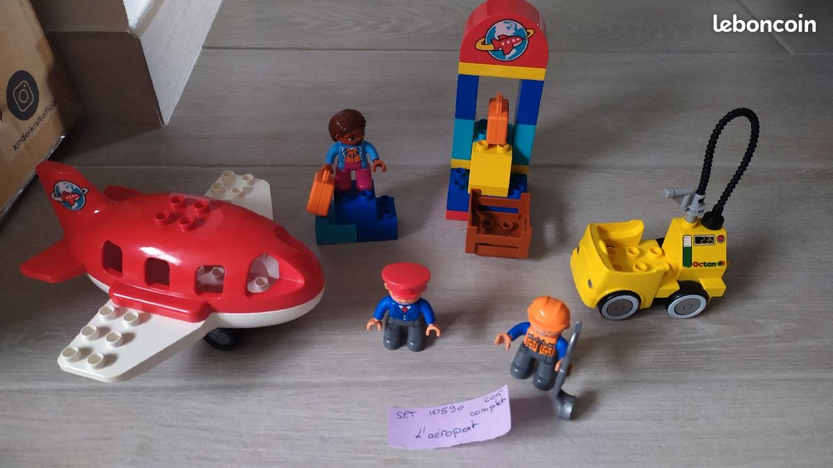 Lego 10590 Duplo Airport LEGO Duplo Airport 10590- Complete With No