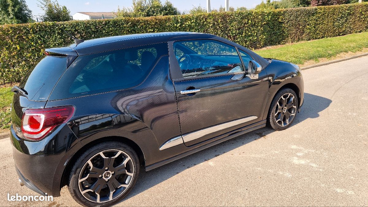 Vends DS3 darklight - Voitures