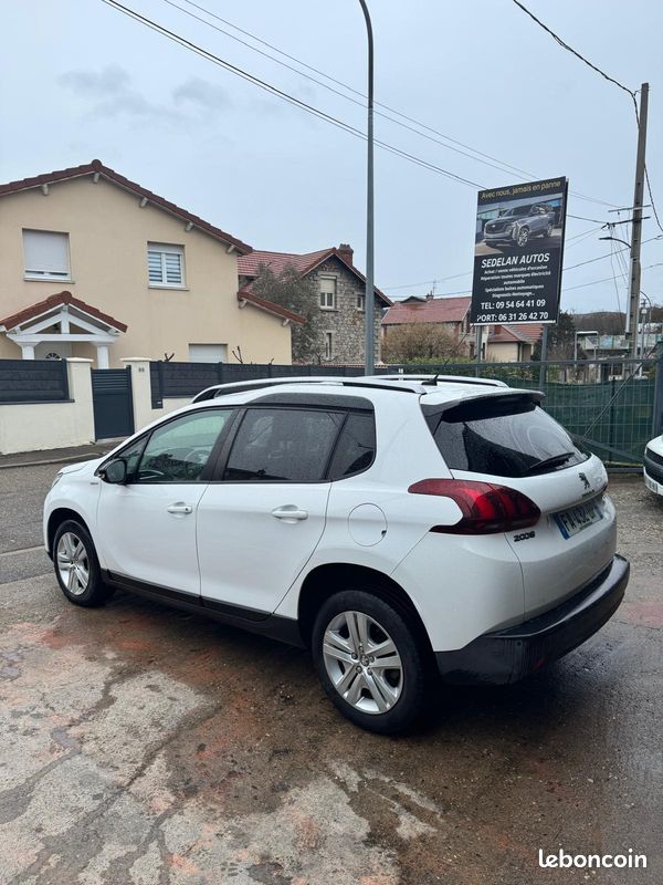 Peugeot 2008 (image 5)