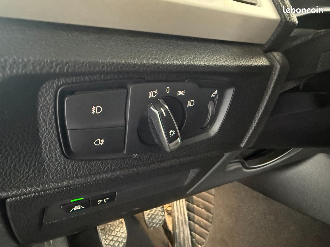 BMW SERIE 1 F20 LCI 116i 109 ch Sport (image 18)