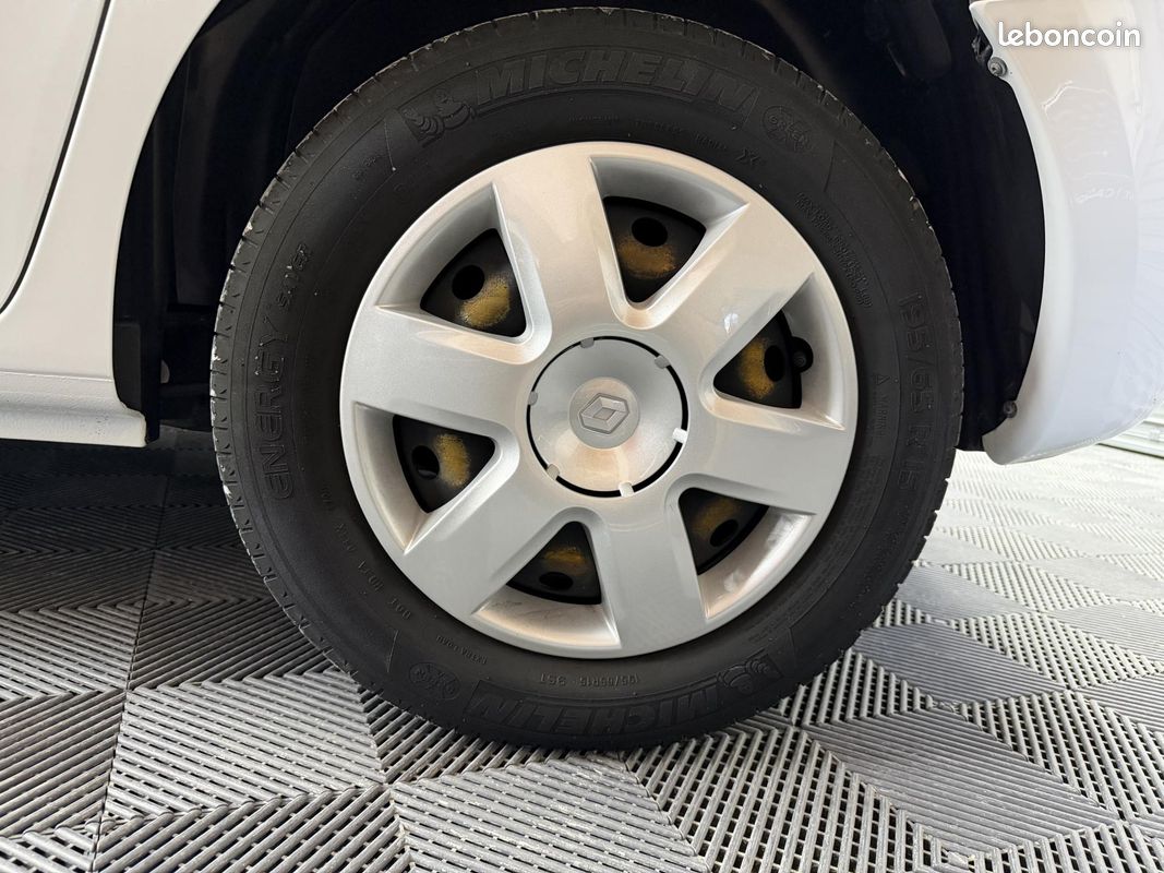 RENAULT KANGOO 1.5 Blue dCi 80 II COMBI Trend PHASE 2 (image 17)