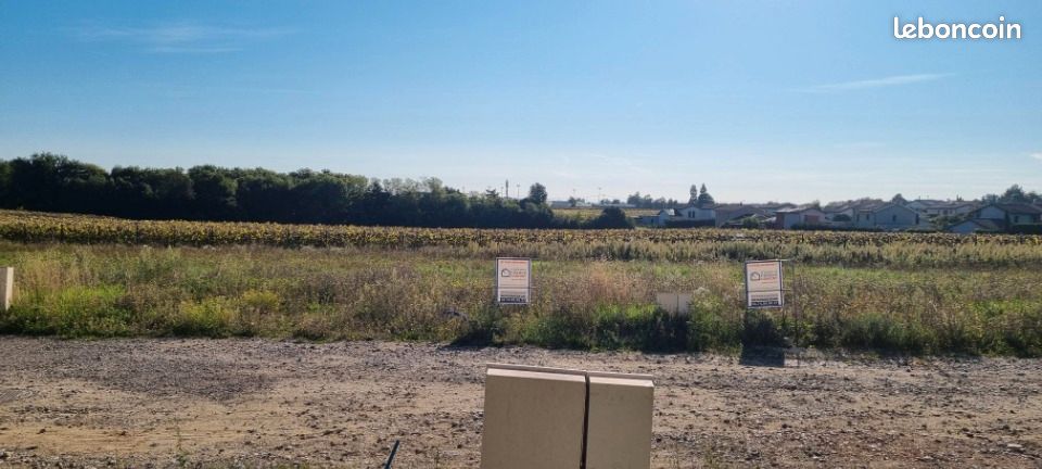 Terrain 308 m² Montanay · 179 000 €