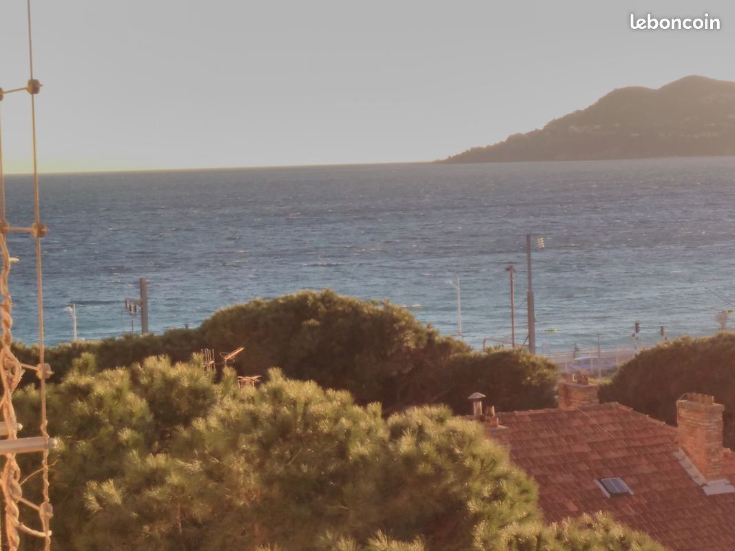 STUDIO CABINE Vue mer, parking, proche de tout (image 1)