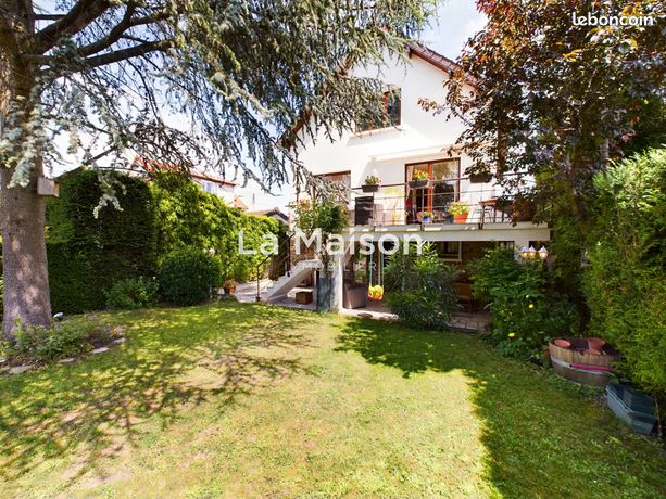 Pavillon 6 pièces 168 m²
