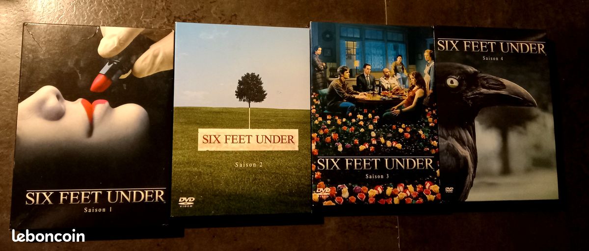 Lot 4 saisons série "SIX FEET UNDER" (image 1)