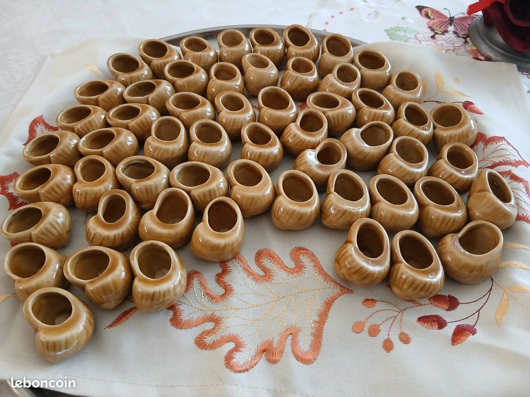 GODET COQUILLES A ESCARGOT GRES VERNISSE LOT DE 83 GODETS