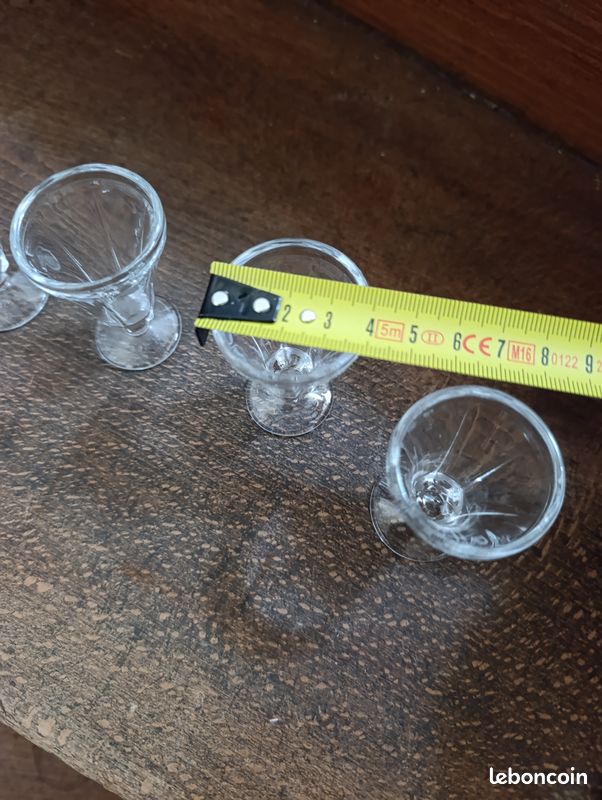 Lot de 6 Petits Verres à Pied Vintage (Type Liqueur/Vodka) (image 2)