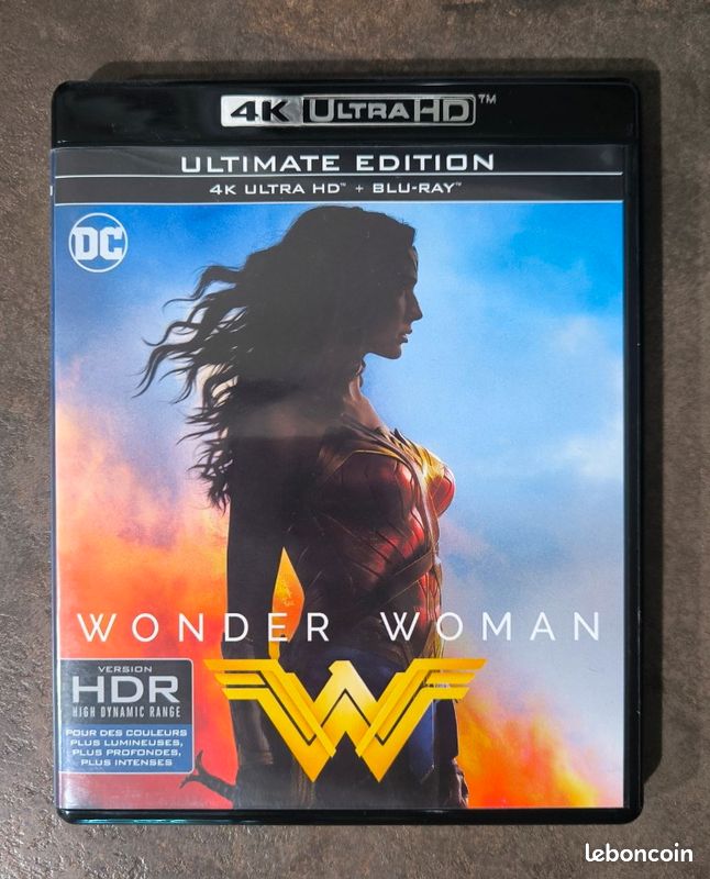 Wonder Woman (image 1)