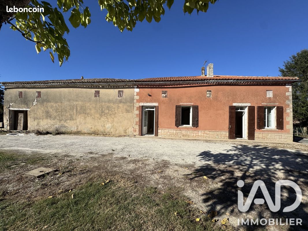 Maison 5 pièces 119 m² · à Consac · 119 m² · 169 000 €