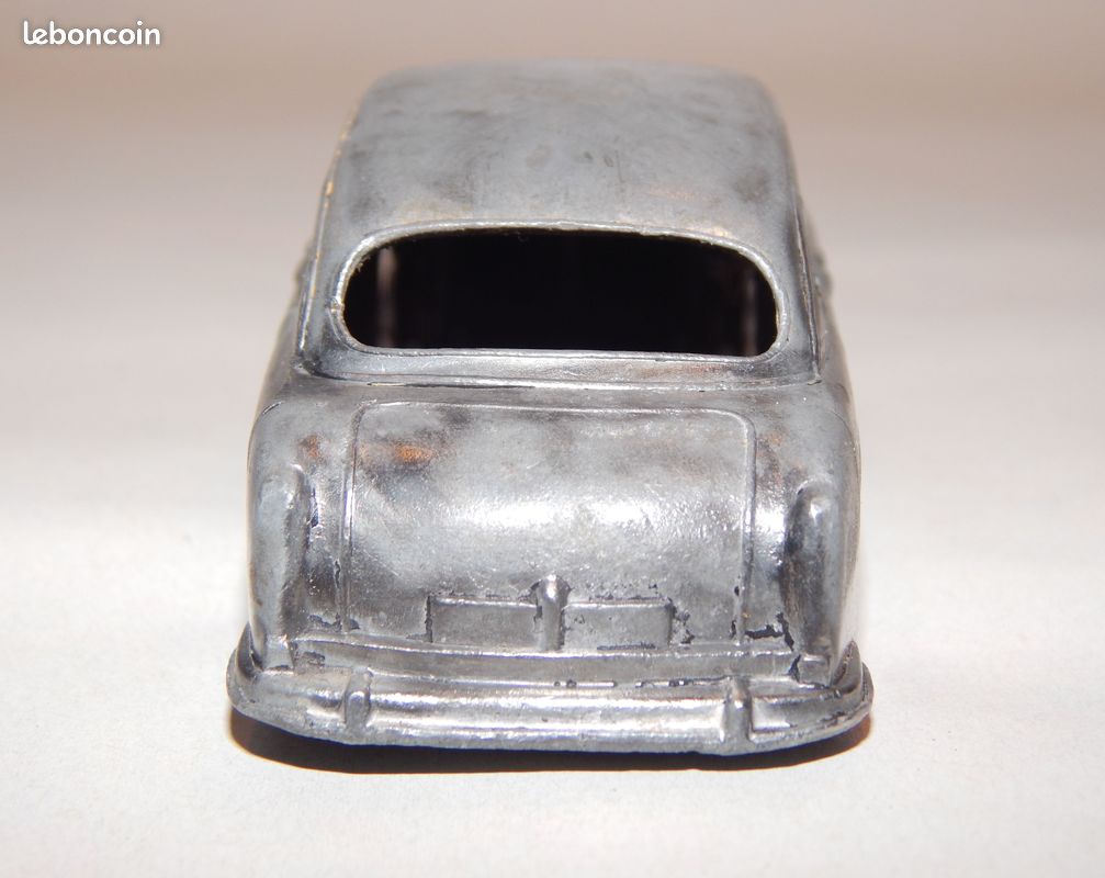 Dinky Toys France - 24Q - Ford Vedette 1950 - 1/43 - Jouet Ancien Métal - Dans Son Jus
