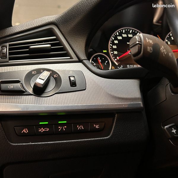 Bmw M5 (F10) 4.4 V8 560CH DKG7 LCI | Caméra 360 | Bang & Olufsen | Toit Ouvrant (image 14)