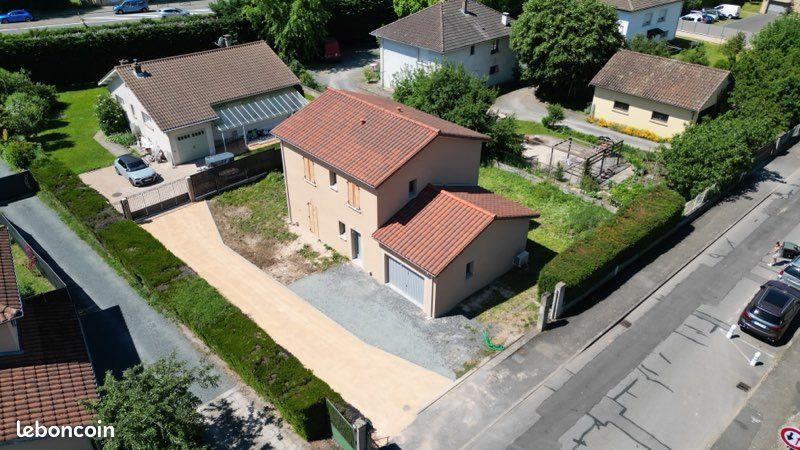 Maison 4 pièces 111 m² · à Chessy · 111 m² · 409 000 €