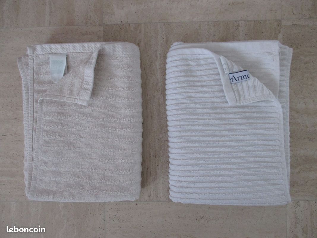 Serviettes de bain 70x128 cm en coton éponge (image 1)