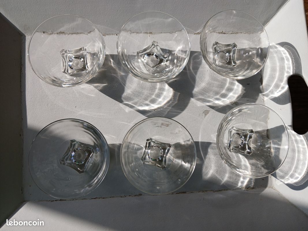 16 coupes à champagne année 30, joli pied finement décoré (image 3)