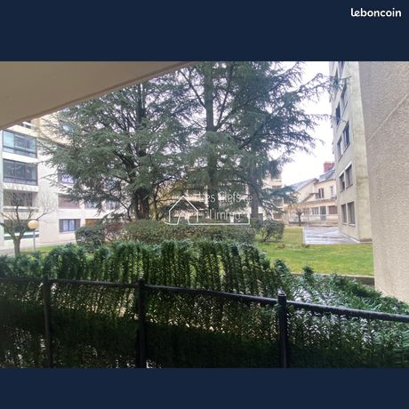 https://img.leboncoin.fr/api/v1/lbcpb1/images/12/0e/1f/120e1f05c95b5125fbc561f9d5adbe1a633e7aa9.jpg?rule=ad-image