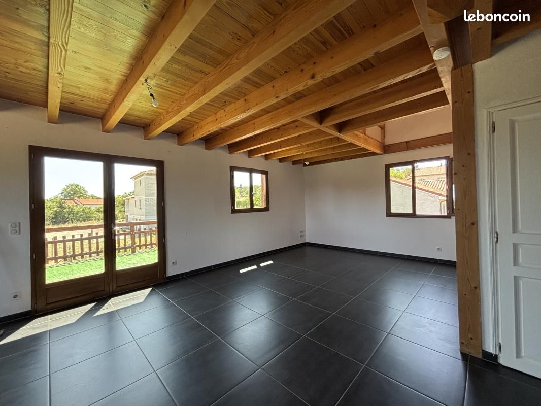 Appartement 3 pièces 90 m² · à Cayres · 90 m² · 685 €