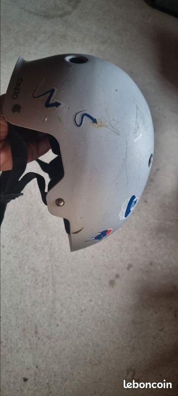 Casque vélo pour enfant 4-6 ans, excellent état (image 1)